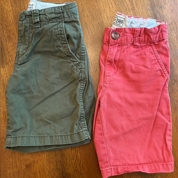 Boys’ 3-Pack Shorts | Children’s Place | Size 5
| Navy • Olive Green• Red - Picture 4 of 14